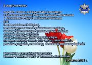 grafika niebieskie tło i bukiet tulipanów oraz tekst życzeń z okazji Dnia Kobiet