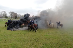 Gajewniki, szkolenie konnych służb mundurowych, ćwiczenia praktyczne