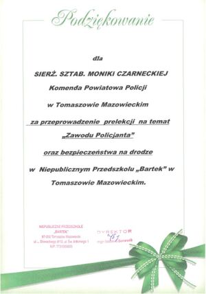 podziękowania dla policjantki za przeprowadzenie prelekcji dla przedszkolaków