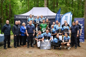 Uczestnicy triathlonu.